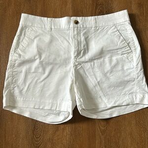 Women’s White Mid-rise Shorts, Old Navy, Size 10
